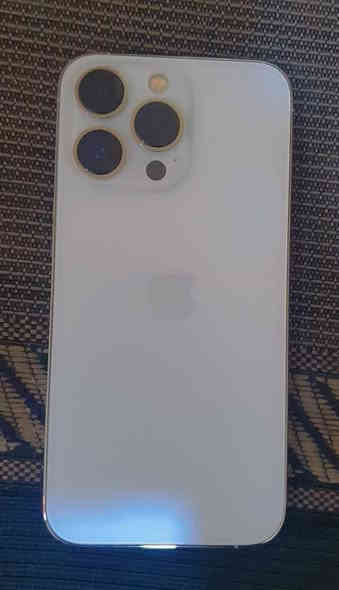السلام عليكم ايفون 13 برو لون أبيض ماستر ستور  ... نموذج M ذاكرة 128 نظافة 100% مداخل صيانة ابد ... سعرة 550 وبي مجال
*********** مكاني بغداد وتوصيل ماعندي
