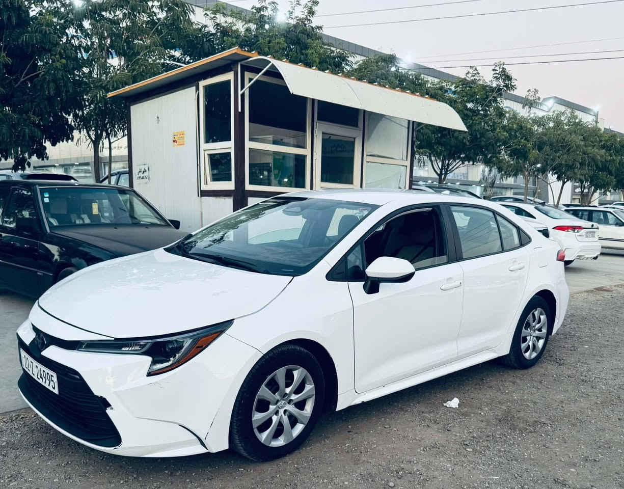 سلام عليكم للبيع تيوتا كورلا 24 بانزين فقط وارد امريكي سعر 142 وبيها مجال بيها جامرلغ السكن صبغ وربع من البونيد شواصي لغود كله مكفوول شرط استفساراكثر تصل *********** رجا التصال يكون من وره 9 الصبح مكاني كلار سليمانيه
