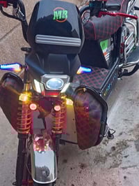 داراجةًشحن للبيع قبل شهرين احذتها بطاريات يقرن ١١ نضافة ١٠٠. السعر ٧٥٠...