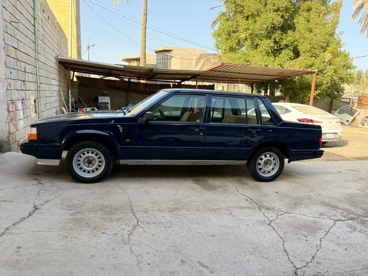 فالفو 740 نضافه فول مكينه بيهه تنقيص بسيط موديل 1992 سنويه ساقطه باسمي سياره بلادي صبغ بسيط بيه حداديه تخم تاير كهربائيات فول كير عادي مابيه اي نقص مكان السياره بابل الكفل ***********
