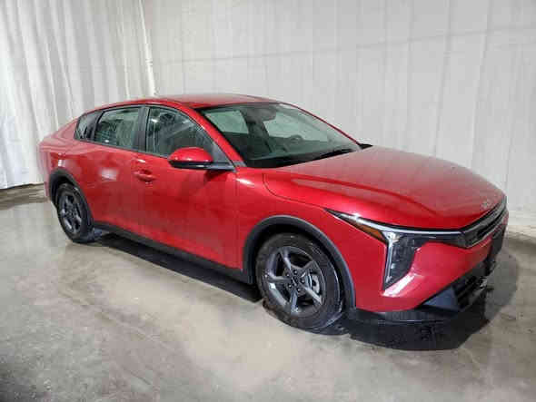 كيا k4.  موديل 2025
مواصفات le
ماشيه 5000
سياره كلين بدون صبغ
حادثه بس اللحيه الاماميه والخلفيه
مرقم اربيل كامل
صور الحادث مع المنشور
سعر مناسب
العنوان بغداد الغزاليه
للاتصال ***********
