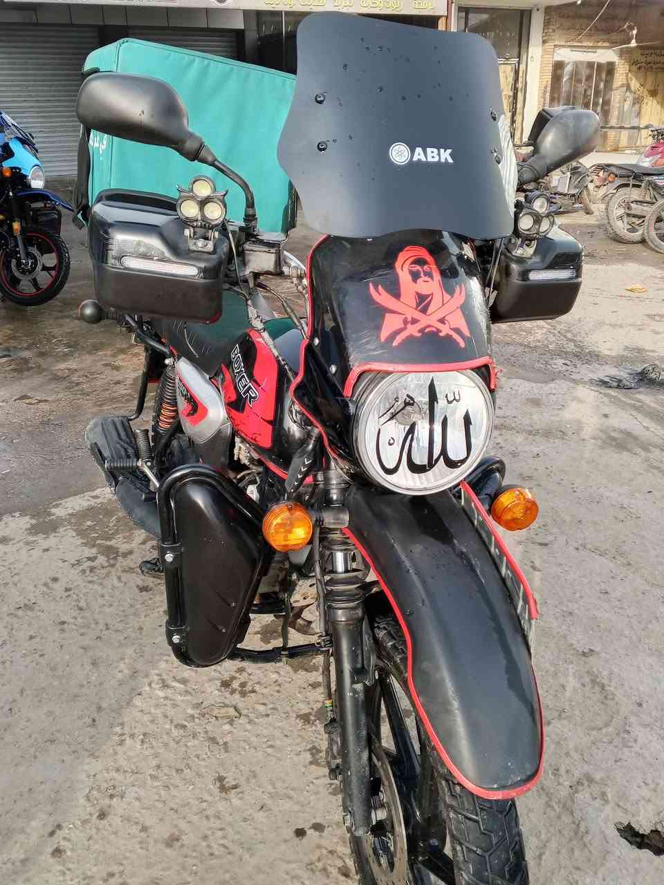 بسم الله الرحمن الرحيم
* سلام عليكم
* بوكسر  موديل 23 جبلي
* نازله ب 24 
* رقم  بغداد سنويه تحويل ثاني يوم
* الدراجه نضيفه من كشر من محرك
*مكفوله جيب وياك الف فيتر وتعال افحص
* السعر 2500/ مليونين ونص
* واتساب او اتصال ***********
* الي مو شراي رجاء رجاء لاتتصل لان متوازي ع بيعتها والسبب عندي مريض

  الله يوفق الجميع ويحفضكم ❤️

,
