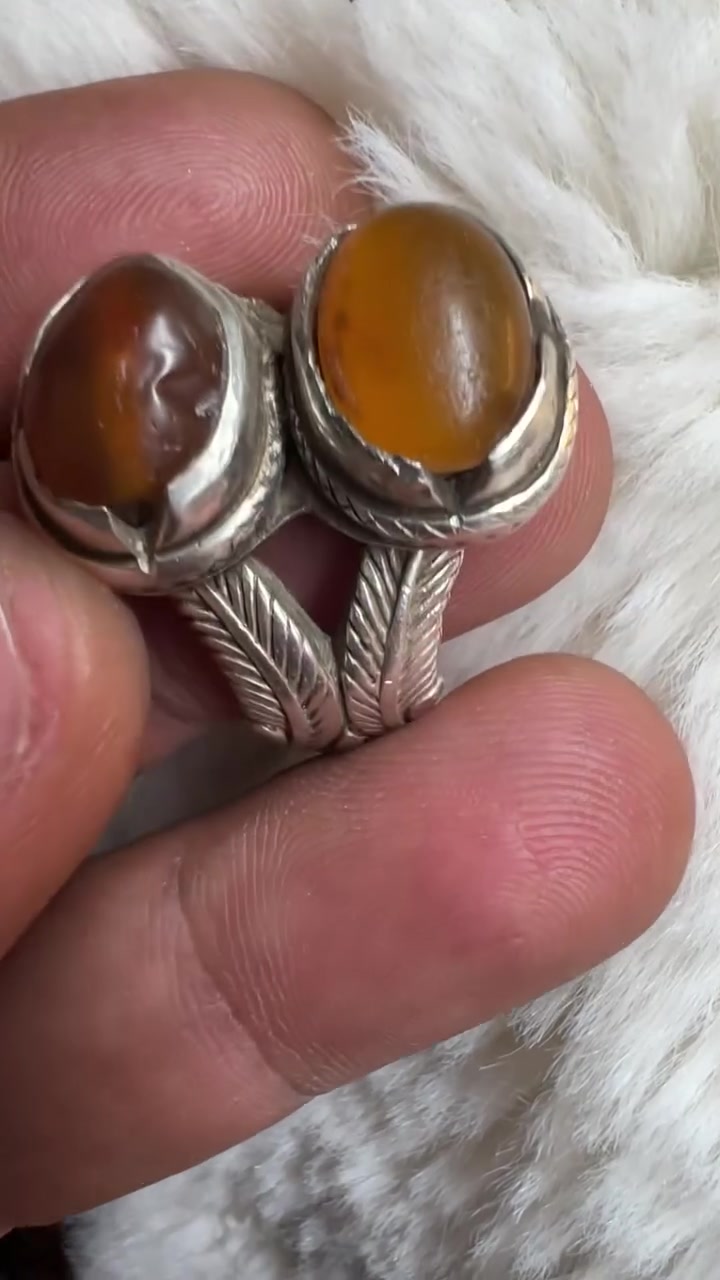 يماني قديم صياغه يدويه السعر 100


**إذا كنت صاحب هذا الإعلان وتريد حذفه لأي سبب، رجاءا أرسل رسالة إلى الدعم الفني**