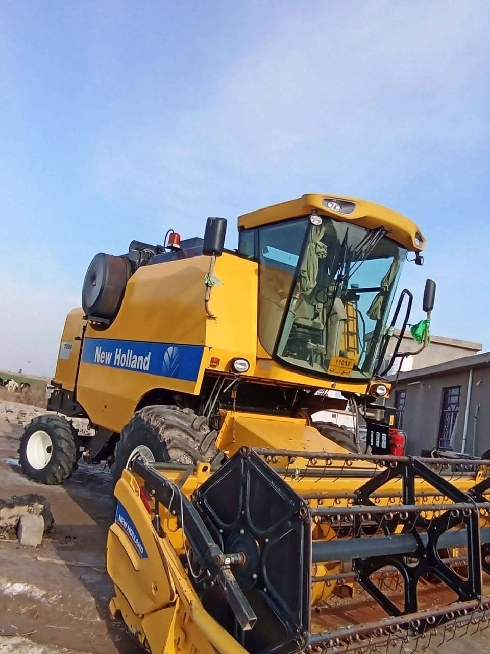 السلام عليكم ورحمة الله وبركاته
حاصوده للبيع موديل 2019كفاله عامة رقم أربيل تحويل مباشر
مشتغله 1600 معمل. كير عادي 50_40  تاير الشركه كير محرك بم كفاله عامه الحاصدوه جاهزه من كلشي وكله ع وضع شركه ادامة كامله السعر خاص ***********
