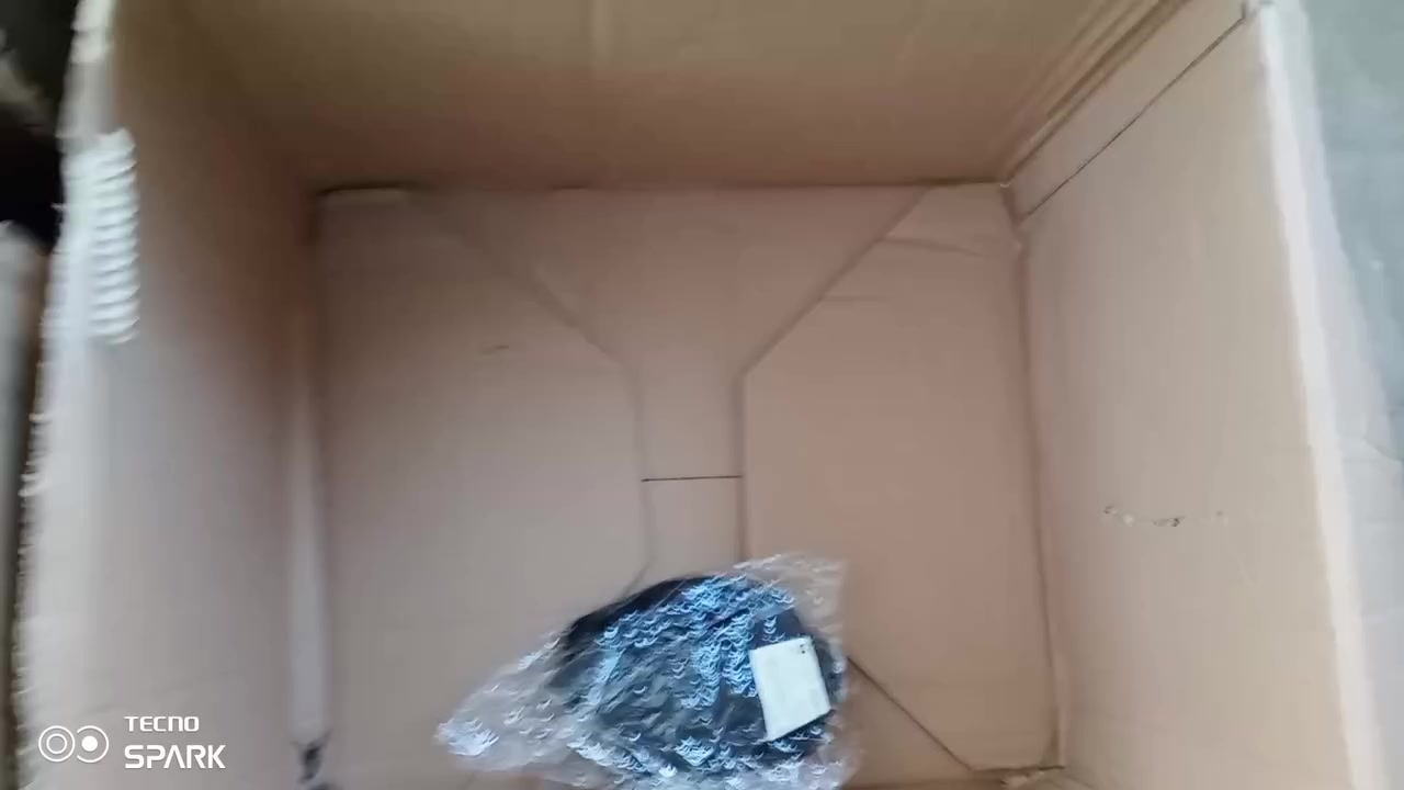 السلام عليكم 
للبيع شلع
1. ملابس امزون العدد 150 قطعه السعر 80.000
2. دريسات ماركة DHL العدد 28 السعر 
3. دعافيس موضحة بالفيديو


**إذا كنت صاحب هذا الإعلان وتريد حذفه لأي سبب، رجاءا أرسل رسالة إلى الدعم الفني**