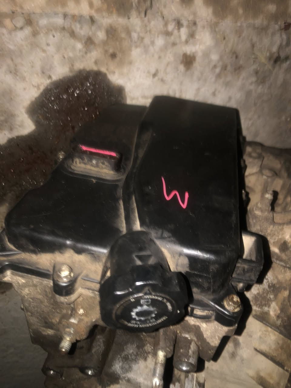 السلام عليكم .. گير امبالا مال محرك 6 سلندر 3600 ،، نظيف وما مفتوح وشرط الشغل الي محتاجه يتصل عليه وسعره جوه السوگ ، مكاني ناصريه مركز  *********** هذا رقمي
