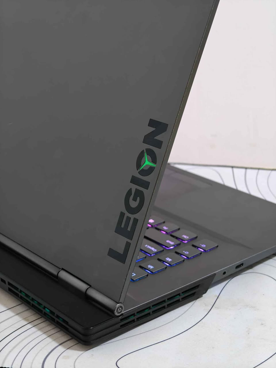 🔥 LENOVO LEGION Y740 🔥

🛡️ الموصفات | تایبەتمەندییەکان:
🔹 پڕۆسێسەر | المعالج: Core i7-9750H 🚀
🔹 ڕام | الرام: 16GB DDR4 ⚡
🔹 هارد | التخزين: 1TB NVMe Samsung 💾
🔹 کارت شاشە | كرت الشاشة: RTX 2060 (6GB) 
🔹 شاشە | الشاشة: 15.6" (144Hz) 🖥️
🔹 پاتری | البطارية: 80% 🔋
🏷️ السعر | نرخ: [550$] 💵
📍 گەیاندن بەردەست ئەبێت 
📱 للتواصل | پەیوەندی: 

[***********---***********]
✨ Diyari Tech | دیاری تێک ✨ حلبجة, السليمانية
