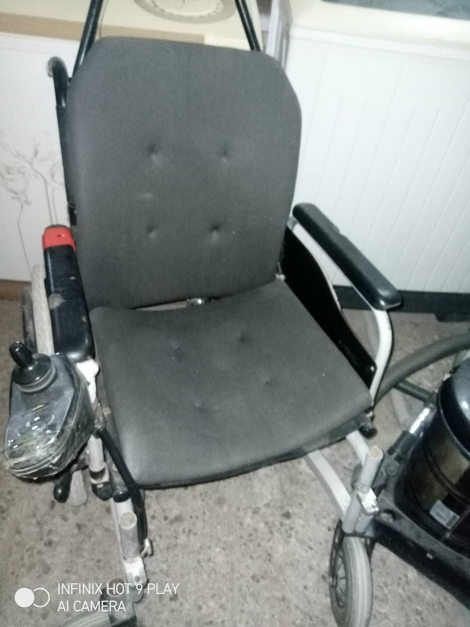 غراض بيت للبيع كلمن اوسعره مكاني الحيانيه ***********
