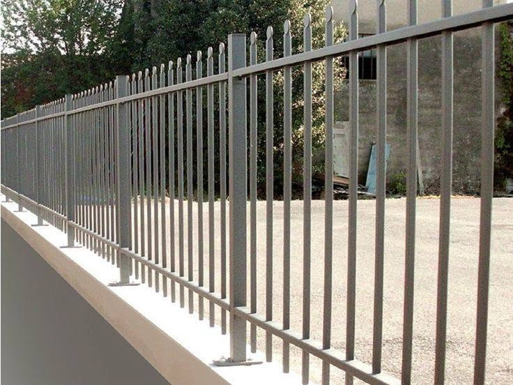 عمل سياجات مع باب الريسية احدث موديلات وكافة النقشات حسب الطلب نشتغل وبنظام الاقساط والشغل درجة اولى وبي ضمان اتصل ***********بي واتساب
