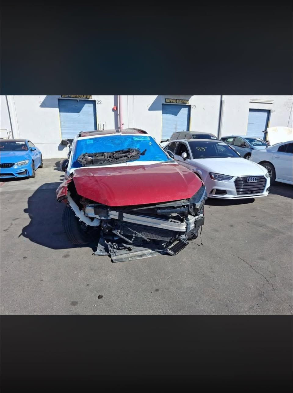 السلام عليكم شباب
هوندا CRV سبورت ماشيه ١٣ الف موجوده بالحره السعر ١٤٠ وبي مجال
***********
