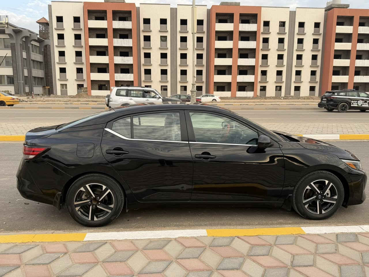 للبيع سنترا موديل 24 أمريكي
حادث خلفي موجود بلصور 

مواصفاتsv

تحكمات تستيرن جهتين 

بصمة تشغيل

تشغيل عن بعد

شاشة كامرة

حساس أمامي +خلفي

نظام أيكو

كروز سرعة

تحديد مسار 
مانع انزلاق 
مانع تصادم 

سيارة جديدة ماشيه ٦٠ الف كير مكينه شركة تخم تاير صدر كله بلادي تبريد ثلج  رقم قادسية انكليزي بأسمي السعر 135 اوبيها مجال للشراي مكاني ديوانية ***********
