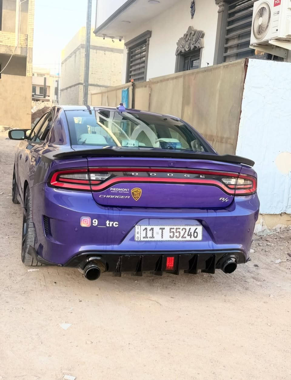 السلام وعليكم جارجر بنفسجي 2016 للبيع ماشية 78 ميل حادثها صفحة كرد بدون بارد وبدون معجون بدون ايرباك بجم كبس السيارة اي نقص مابيها جاهزة وكاملة مكملة على اخر حباية عليها برمجة مصطفى ايكل طلقات وسيارة كلها بلاد برغي ممفتوح بيها  وبيها مجال مكاني بغداد الحرية ساحة عدن مقابيل مطحنة الجلبي *********** وصور الحادث موجوده بالصور
