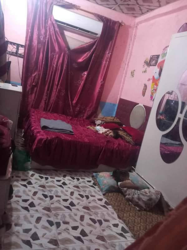 هام هام للبيع مساحه 160.    سعره 6 ملاين فقط 

بيت للبيع خلف كراج الحله في الكوفه مساحه 160م بيه 3 غرفه وصاله ومطبخ وتخاريج البناء متوسط 

بيت زراعي بلديه بيه ورقه 

الخاص مفتوح اتصال ***********
