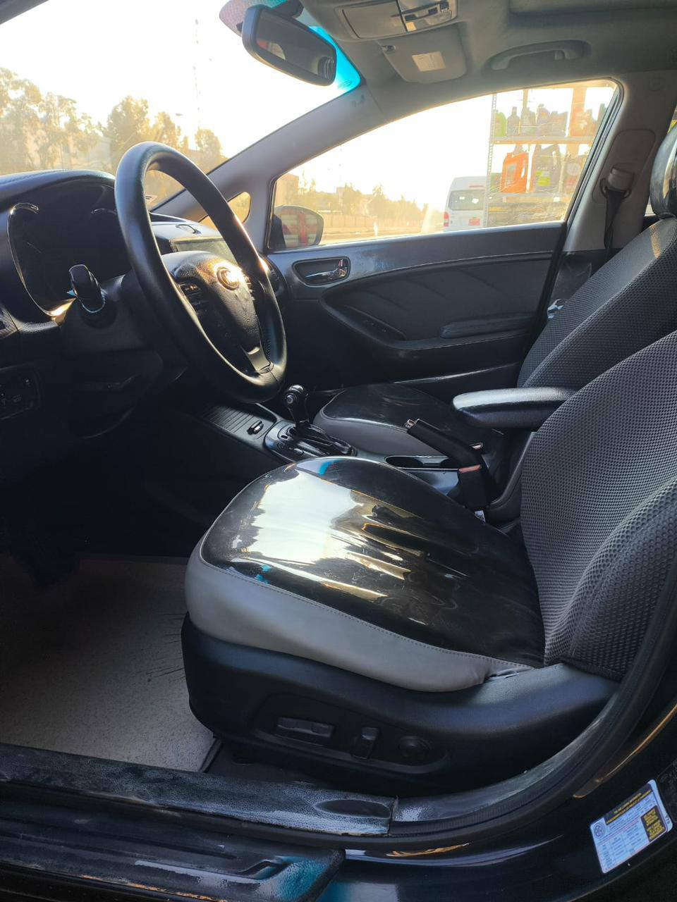 سلام عليكم شباب 
بدون خاص رجٱ
فورتي موديل 2015 البيع 
سياره فول مواصفات واحد ع واحد سياره 
بصمه+ فتحه+ كشن كهرباء+كشن حار بارد+ كشنات خلفيه تدفئه+دخول ذكي+مري شفط اشاير بمري+ عليه عدسات ايل ايدي 
وبيه مواصفات حلوه بعد 
سياره مثل ماوضحه بتصوير ٤ قطع صبغ بدون ضرر فقط جاملغ خلفي وضرر بسيطة كلش 
سياره رقم دهوك بسمي تحويل ثاني يوم 
مكان السياره الشعب حي بساتين مدخل شقق عمار الحكيم 
***********

***********
