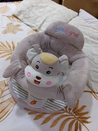 حجلة • مقعد • استعمال قليل