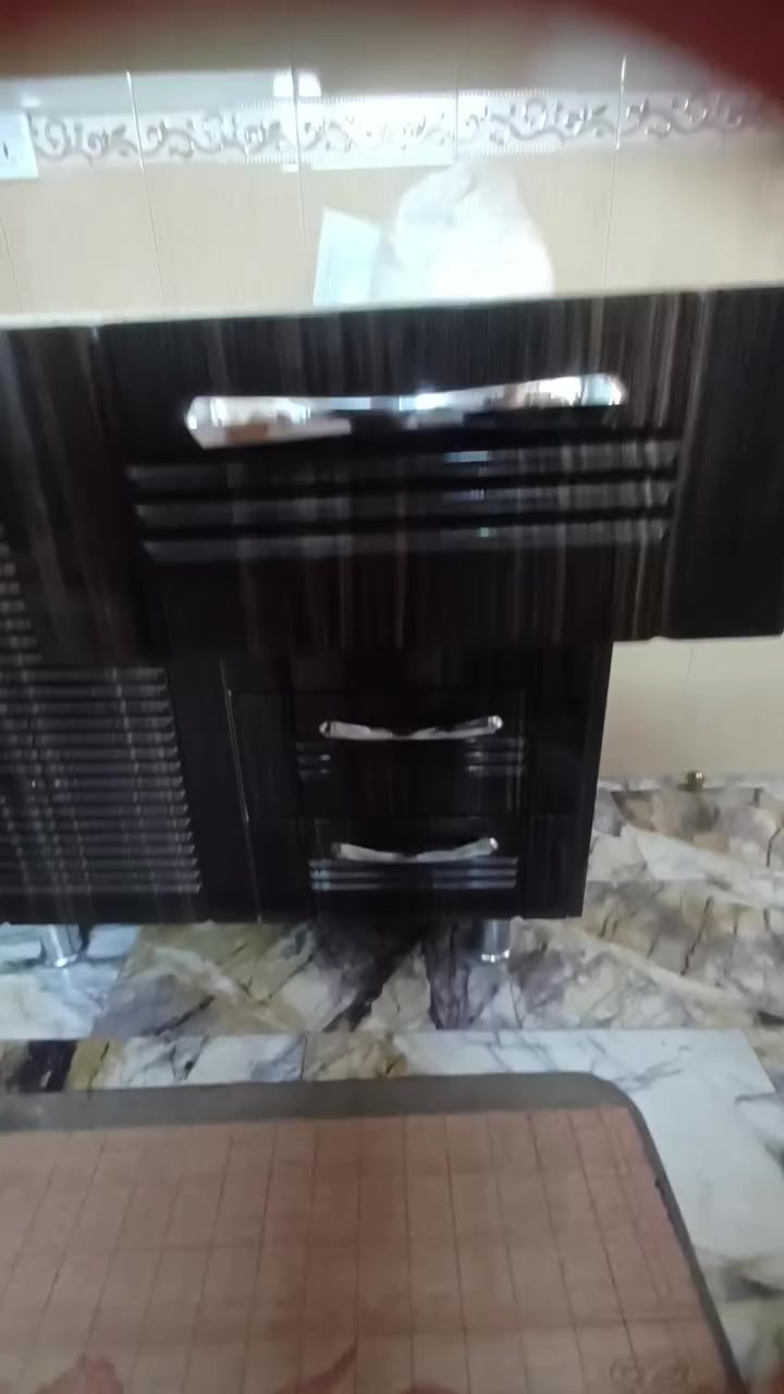 سلام عليكم كاونتر للبيع مع سنك ابو حوضين نظيف مستعجلين على البيعه العنوان كاظميه شارع النواب


**إذا كنت صاحب هذا الإعلان وتريد حذفه لأي سبب، رجاءا أرسل رسالة إلى الدعم الفني**