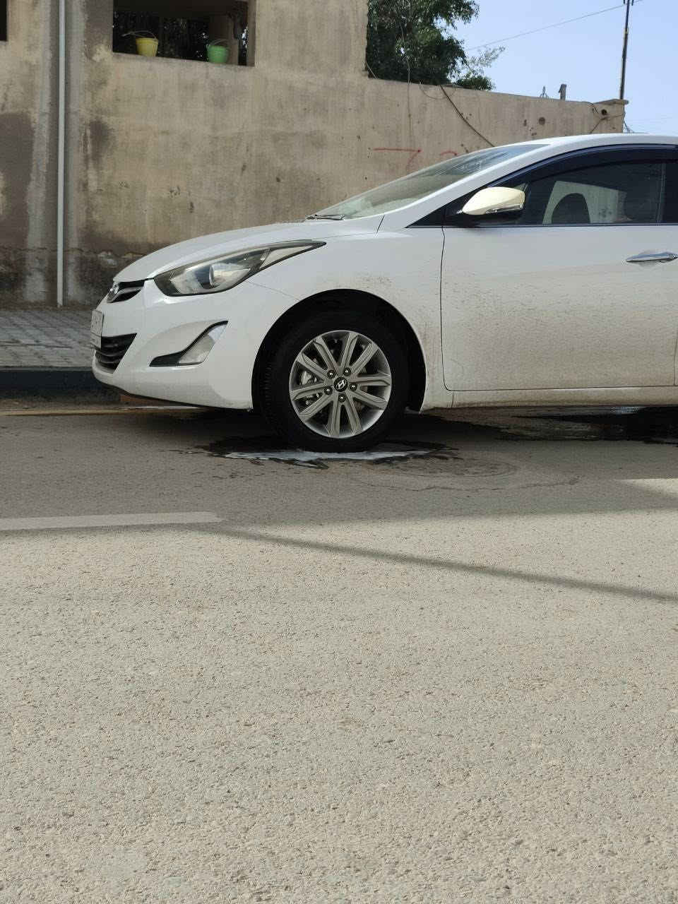 سمي شخصيآ رقم الجديد قبل سبوعين حولته موديل 2016
كفاله عامه ماعده شبريا بدوسه 

سونار موجود شياره تخم تابر حداديه تبريد مكينه جديده 2000 عله ايدي  مشدوده 

التفاصيل اكثر اتصل وتدلل ***********مكاني كوت الموقع العسكري
