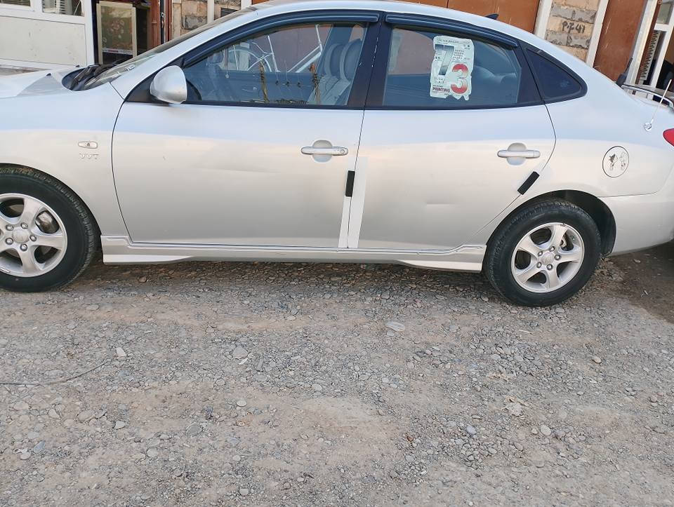 سلام عليكم افانتي موديل 2009 للبيع فقط ادوات متوم ارقام وسنويه طبق الاصل كير محرك تبريد تدفئه شرط صدر خلفي جديد بس الامامي شوي تعبان تخم تاير جديد كصتهه باجات حيل حلوه شرط لادوانز ولاسيرفس مأشر جاهزه بس صدرهه الكدام يرادله شغل السعر 42العوان العلم ممتواجد ع فيس هاذ رقمي وحياكم الله ***********
