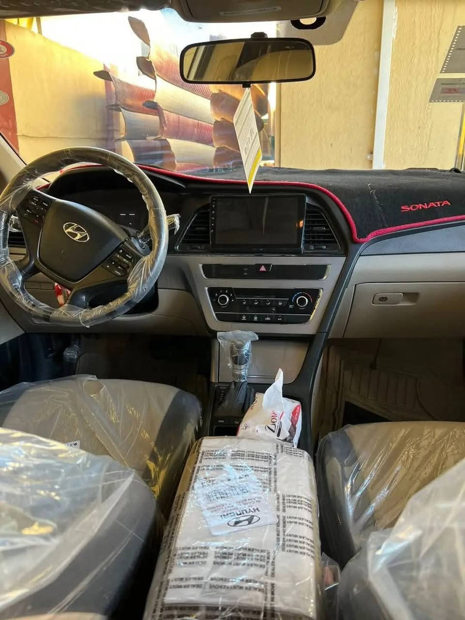 سوناتا 2015 خليجي✅
استلام الشركه العامه للسيارات ✅
مكينه 2400 دوش✅ 
مواصفات عدا البانوراما 
رقم باسمي تحويل مباشر 
سيارة جديده جدا سعرها مناسب بالعافيه ع الياخذها✅🟩🤩 

السعر :: اطلبه بالتعليقات يصلك خاص 📩

رقم صاحب السياره:: 
 ***********
 ✅🟩 تابع الصفحه بيه سيارات معروضه تخدمكم 🤩✅
