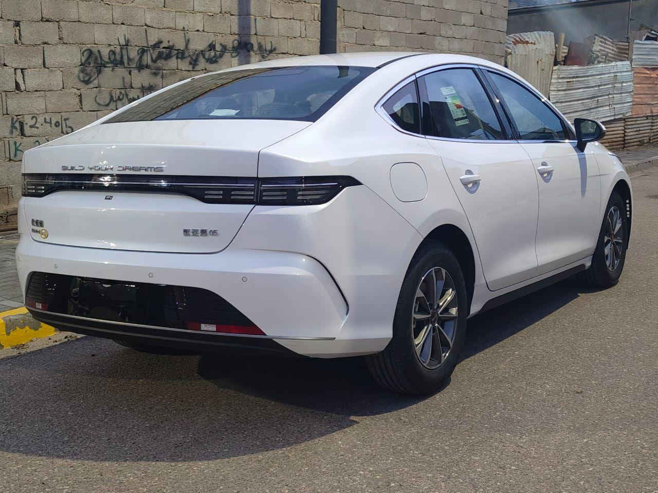 سلام عليكم بي واي دي ديستروير مال اقصاط موديل 25زيرو مرقم وكامل  السعر 103للاتصال *********** العنوان البصره البصرة, العراق
