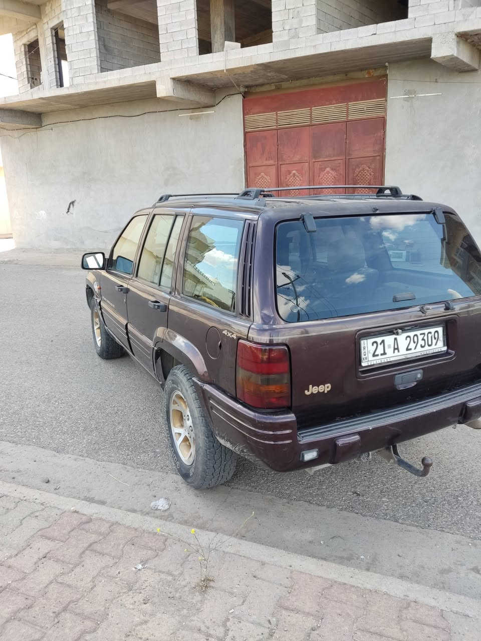 جێب گراند چیرۆکی مۆدێل 1997 گێر و مەکینە بەشەرت  مەکینە V8 تەبرید سارد و گەرم کوشن جلد کوشن هیتەر کوشن کارەبا ڕەقەم تازە بەناو خۆمانەوەیە کارتی بەنزینی هەیە هیچی پێوە نییە سبوغ و لێدراو هیچی نیە سعر 58 معامەلەیە برایانە


**إذا كنت صاحب هذا الإعلان وتريد حذفه لأي سبب، رجاءا أرسل رسالة إلى الدعم الفني**