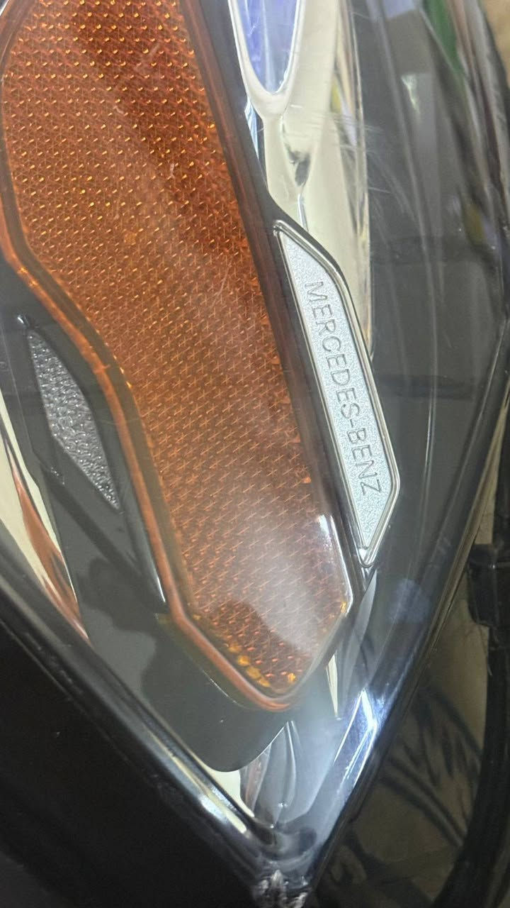 السلام عليكم مجموعه قطع اصليه مارسيدس GLA250وارد امريكي موديل 2023الى2025 تواصل واتساب ***********
