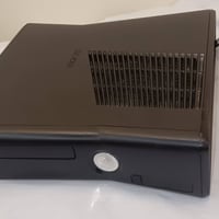 اكس بوكس 360 • مهكر • 240 لعبه