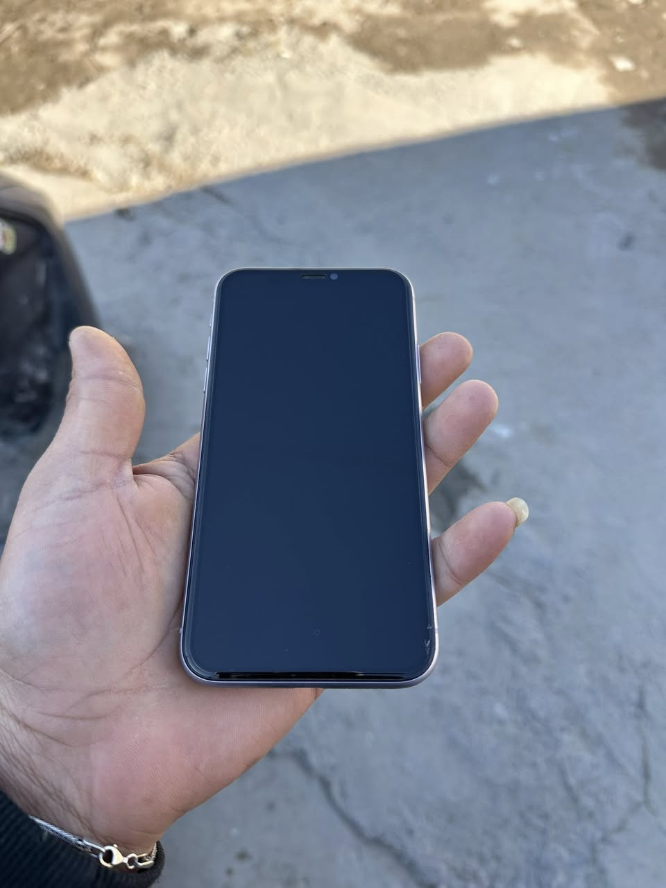 11عادي 
نموذج LL
ملحقاته كارتون وكفرات عدد2
بطاريه 75بدون صرف ع لفحص 
لون بنفسجي جهاز وتر مامفتوح تجي تفحص 
نضافه 99‎%‎
مكاني حله نادر سعره 285وبي مجال 
***********
