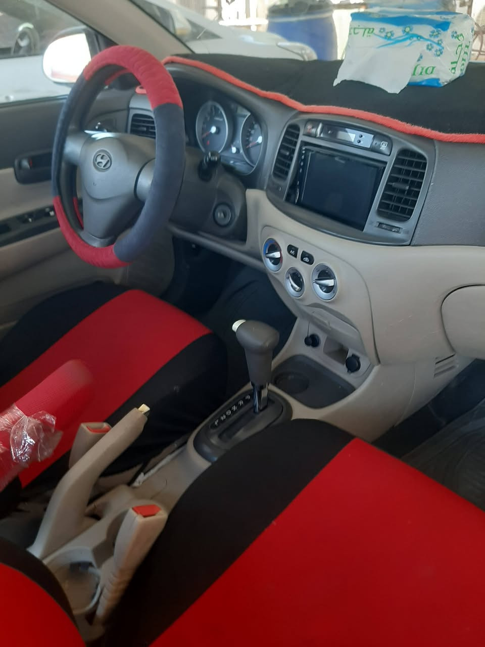 اكسنت موديل ٢٠١٠ خليجي تبريد تدفئه شغال خير َمن الله  كهربائيات كلها شغاله صدر كير محرك حجم ١٦
رقم اربيل جديد دفتر بانزين بيها كامل الضرر ابيع احزام ومبدل سقف بدون كص تكم شرط التحويل والكص 
٦٨ قفل 
***********
