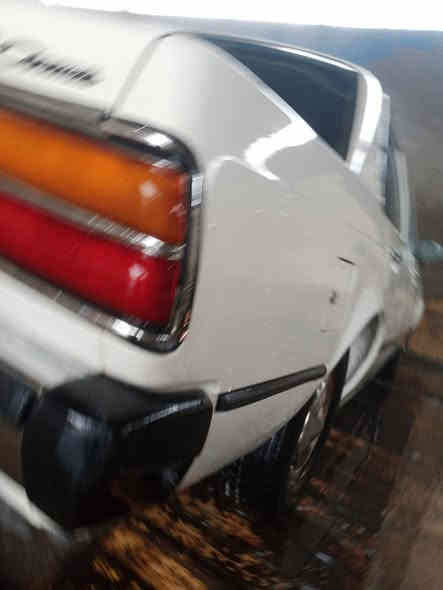 السلام عليكم ورحمه الله وبركاته اخوان كرونه للبيع موديل 80 السياره كلها بلاديه فقط بس حزام مصبوغه 
***********
