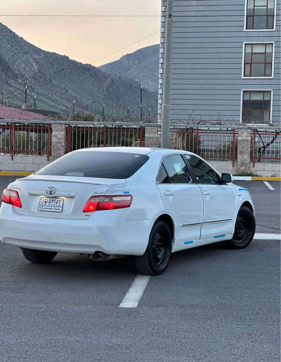 TOYOTA Camry2007 
سلام علیكم 
كامری ٢٠٠٧ خلیجی بڕاوە بەتامی ساغ 
سەیارەكە كامل مەسروف كراوە و بەشەرتی ھەموو شتێك دەعم و لێدراو بەشەرت سەقف و عیزام بەشەرت گێڕ و مەكینە بەشەرت دوكەڵ و بوخاری نیە تەقە و ڕەقە بەشەرت موكەبەرەی سەوتێكی عەجیبی ھەیە  سەیارەكە بەس ماشاللەی دەوێت  بۆ فرۆشتن و گۆڕینەوە بەشتێك بەدڵم بێت
0750 722 84 54 
ڕانیە 
ئەدمینی ❤️❤️ خناقين, ديالى
