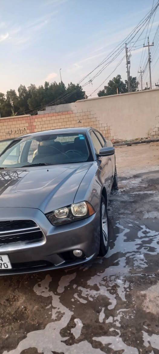 سلام عليكم جاجر 2011 وارد كندي بدون ضربه تبديل كما بدون صبغ موضح بل سونار السعر 135 وبيها مجال بسيط رقم بغداد
الدولي انكليزي***********
