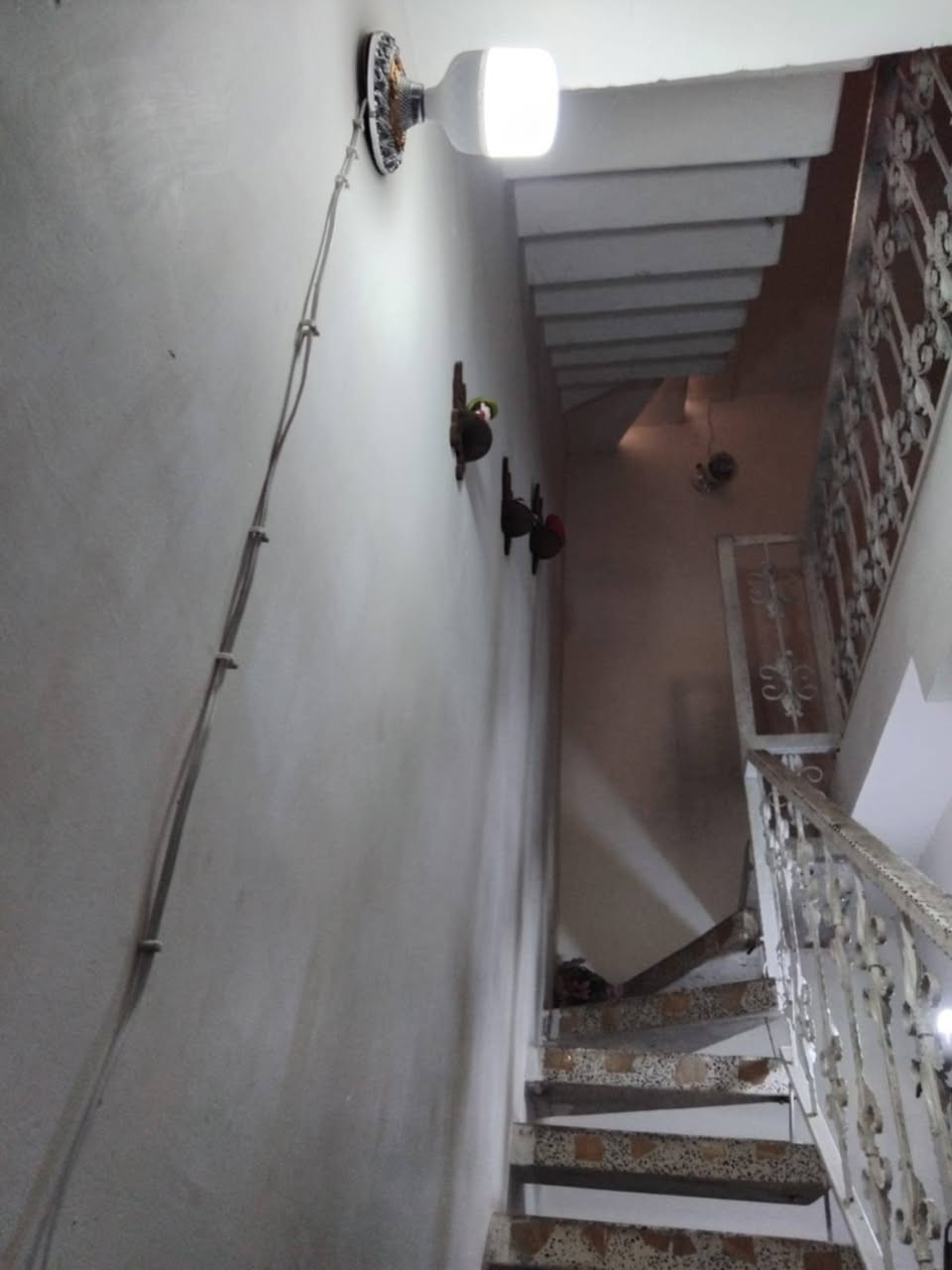 دار للبيع ٥٠متر شارع شيخ منهل فرع أسواق الرحمان الواجه ٥//النزال ١٠ غرفتين فوك وجوه أستقبال مطبخ
طابق الثالث غرفه من سندويج بيت كامل كله ديكور واجهيه سيراميك اضافه كاونتر ويا هم ينحسب بل سعر
السعر 92 وبي مجال
الإستفسار رقم صاحب الدار
***********
