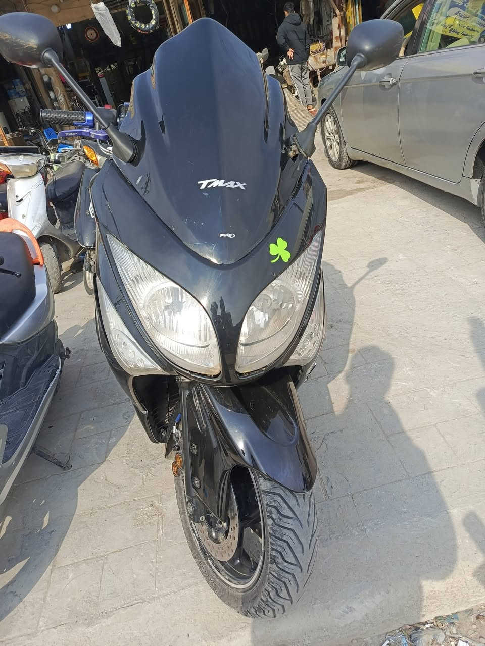 السلام عليكم تي ماكس 2011
كفاله دراجه كلها للبيع او مراوس وفرق 
ممشاها 24 الف بعده بجيس 
الشعب ***********
