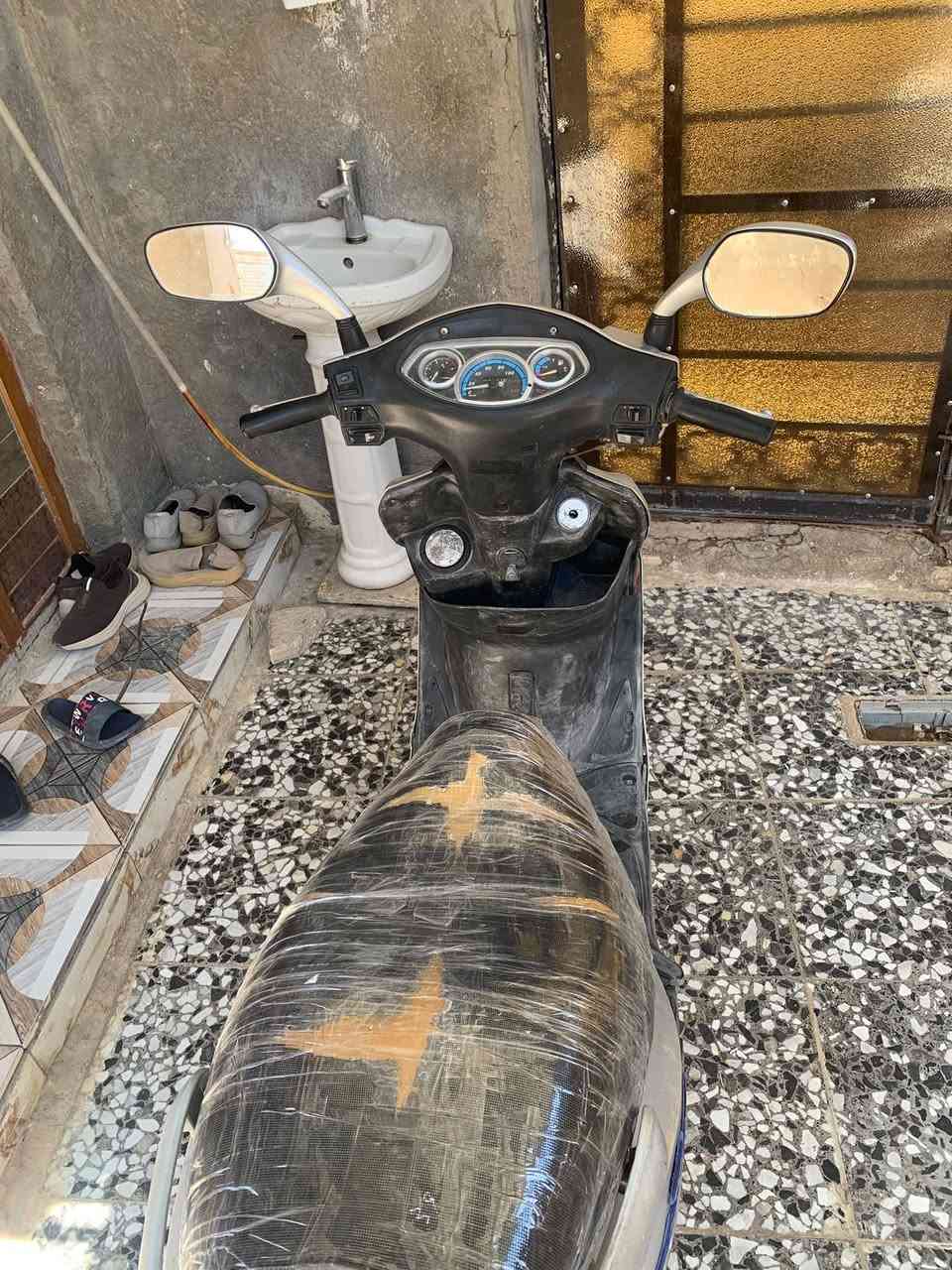 كامكو جي فور فحل
حاوية نضافه عالية الدراجة مكفولة لآخر حباية
شلعة ومشي خير من الله مكينة صوت ماكو
يعني تصعده وتروح يشهد الله حيل نضيفه
صارلة 6 اشهر طالعة من الوكيل سعره 625 وبيها مجال مكاني كوفة رقمي ***********
