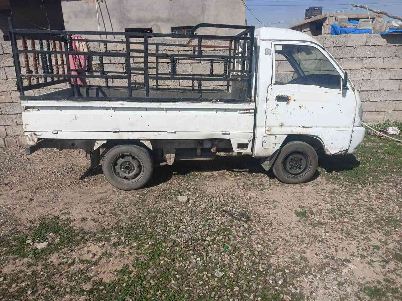 كيه فاو نضيف منيفيس بيها طخه من كدام وسويتها محرك وكير وشاصي وخياس وتواير وباتري وكهربايات شرط السعر 13 العنوان العلم رقم الهاتف ***********
