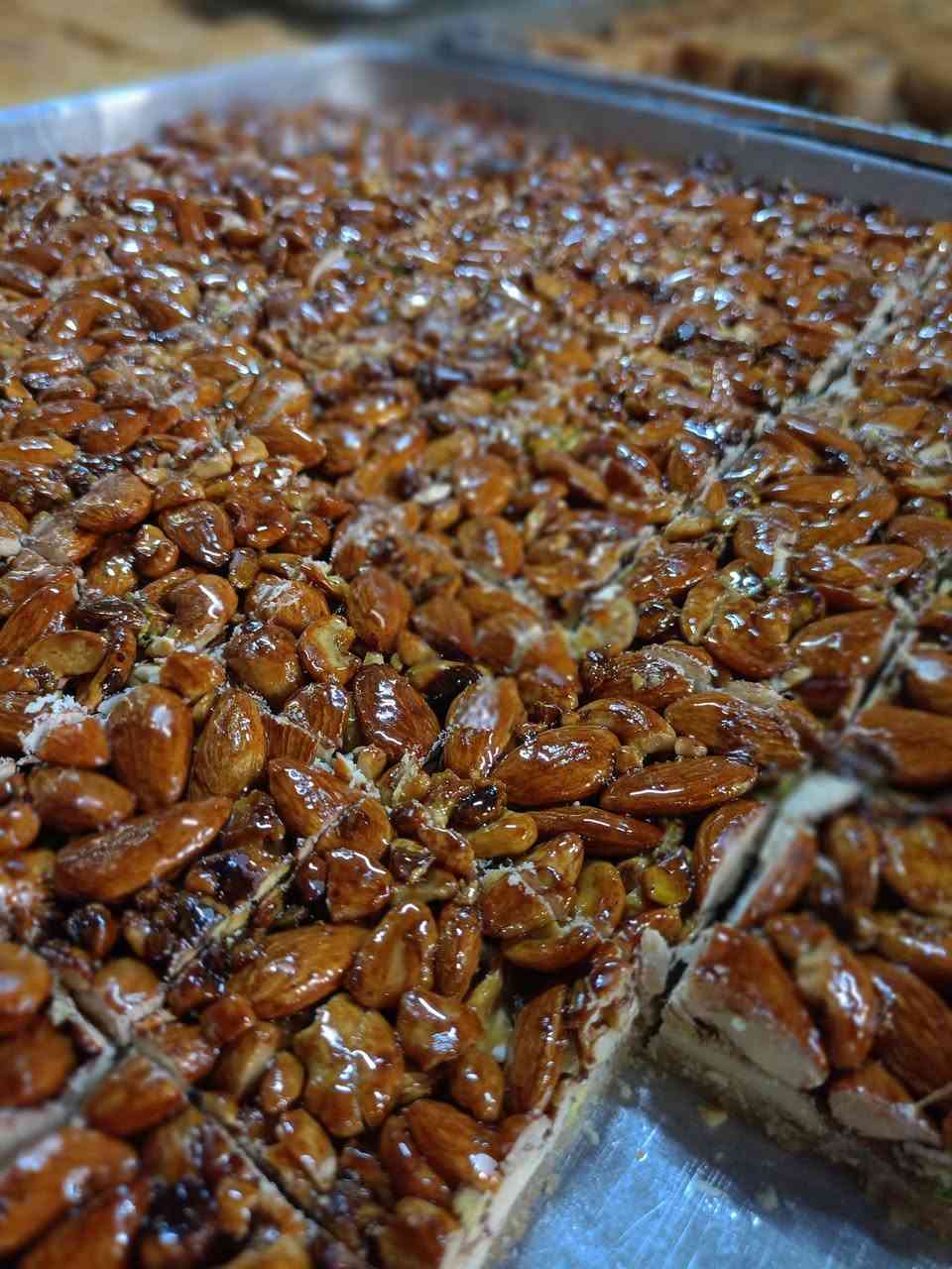 بقلاوة بالكاكو 
بقلاوة بالقشطة 
أجود أنواع الحلويات 
مشكل بالمكسرات
عش العصفور بالنوتيلا

 💔
#العنوان_موصل_حي_القدس
استفسار مراسلة الصفحة أو اتصال بالرقم✅
*********** 📞
***********📞
