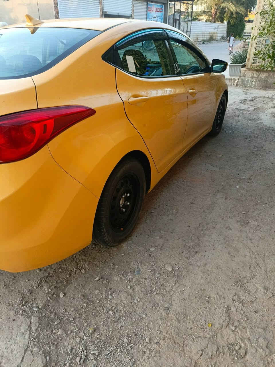 ضربه جاملغ وبنيد كير محرك تبريد خير من الله السياره بأسمي كهربائية كله شغاله سياره مال جناي خير من الله صدر امامي خلفي جديد تخم تاير جديد سياره جاهزة من كلشي استخدام شخصي موديل 2012 الرقم *********** السعر 95$
