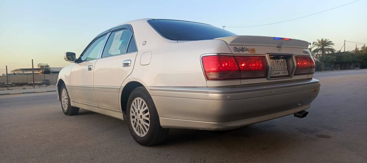 سلام عليكم ملكه مكفوله من كص وضربه مدفوع كمرك باقي على راقم مفحوصه يم محمد غديرفحص جديد فول بطن اربع دكم جلد تبريد خلفي ثلاجه دبل شاشه اربع كراسي كهربائية ستيران كهرباء دمام خلفي شاصي ٧٥ في فتي اي السعر ١٠٥ بيها مجال ***********
