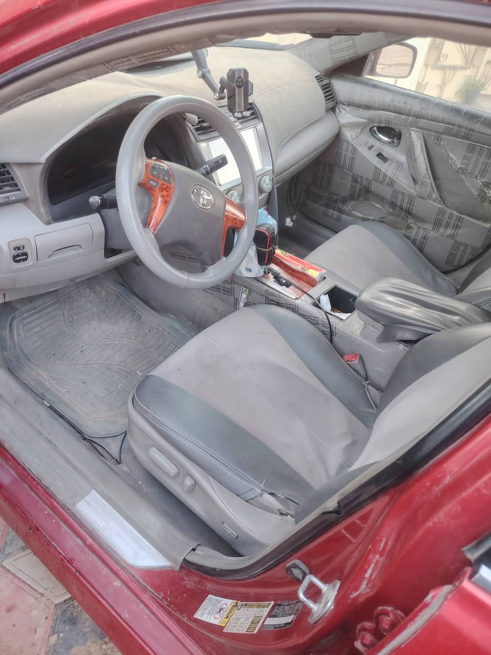 السياره مصبوغه عام بدون معجون وعظمه بلاديه التكم سليمه وع وضع الشركه ضربته التكمه السكن وبيه داخل  يعني تكمه وحده فقط متضرره مكينه ٢٤٠٠ مال كصه
مكان السياره تكريت
السعر ٨٥$
وتساب ***********
