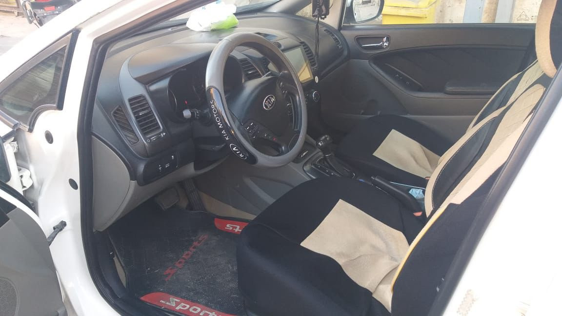 السلام عليكم فورتي البيع موديل ٢٠١٥وارد امريكي حادثه جاملغ وبنيد 110بيه مجال مراوس حسب القناعه ***********
