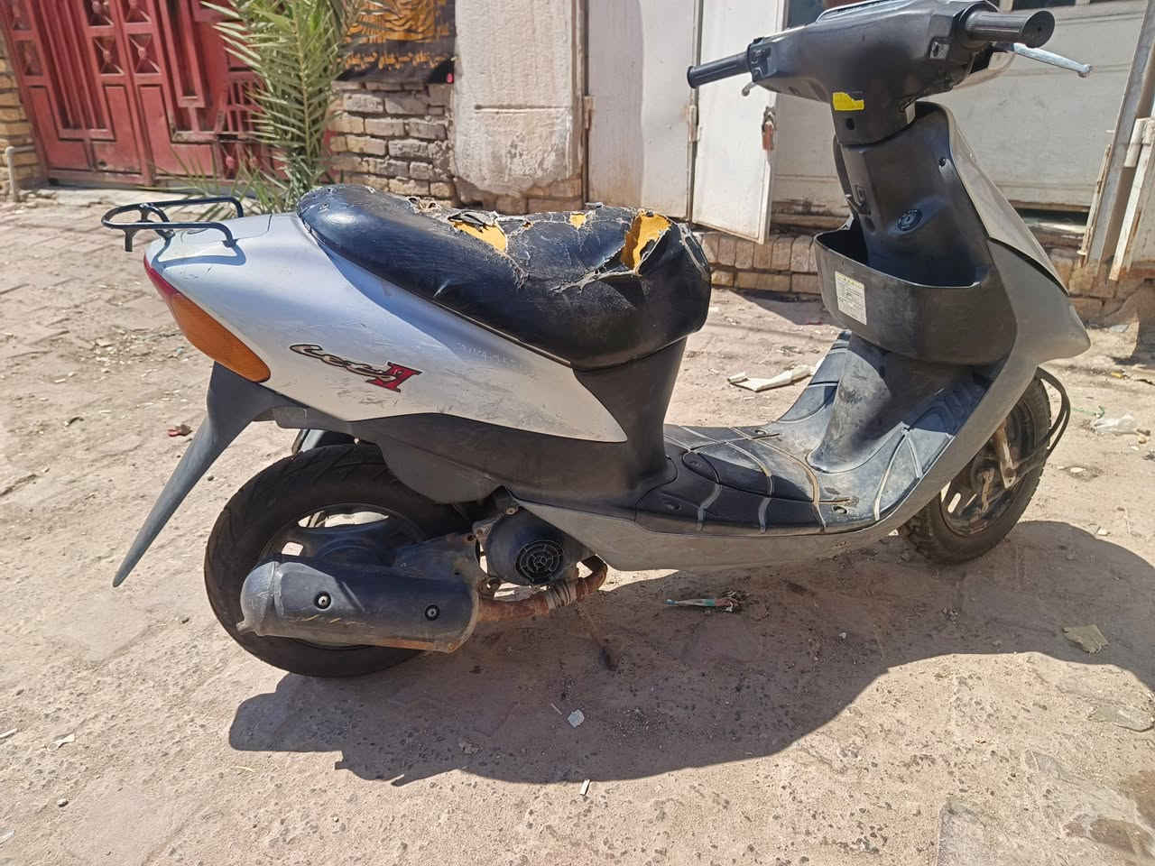سلام عليكم ساسوكي مصطره للبيع 
بلاديه برغي ما مفتوح 
شلعه معدل فول 
نكره سلف كلشي شغال
سعر٢٥٠وبيه مجال قليل 
***********
