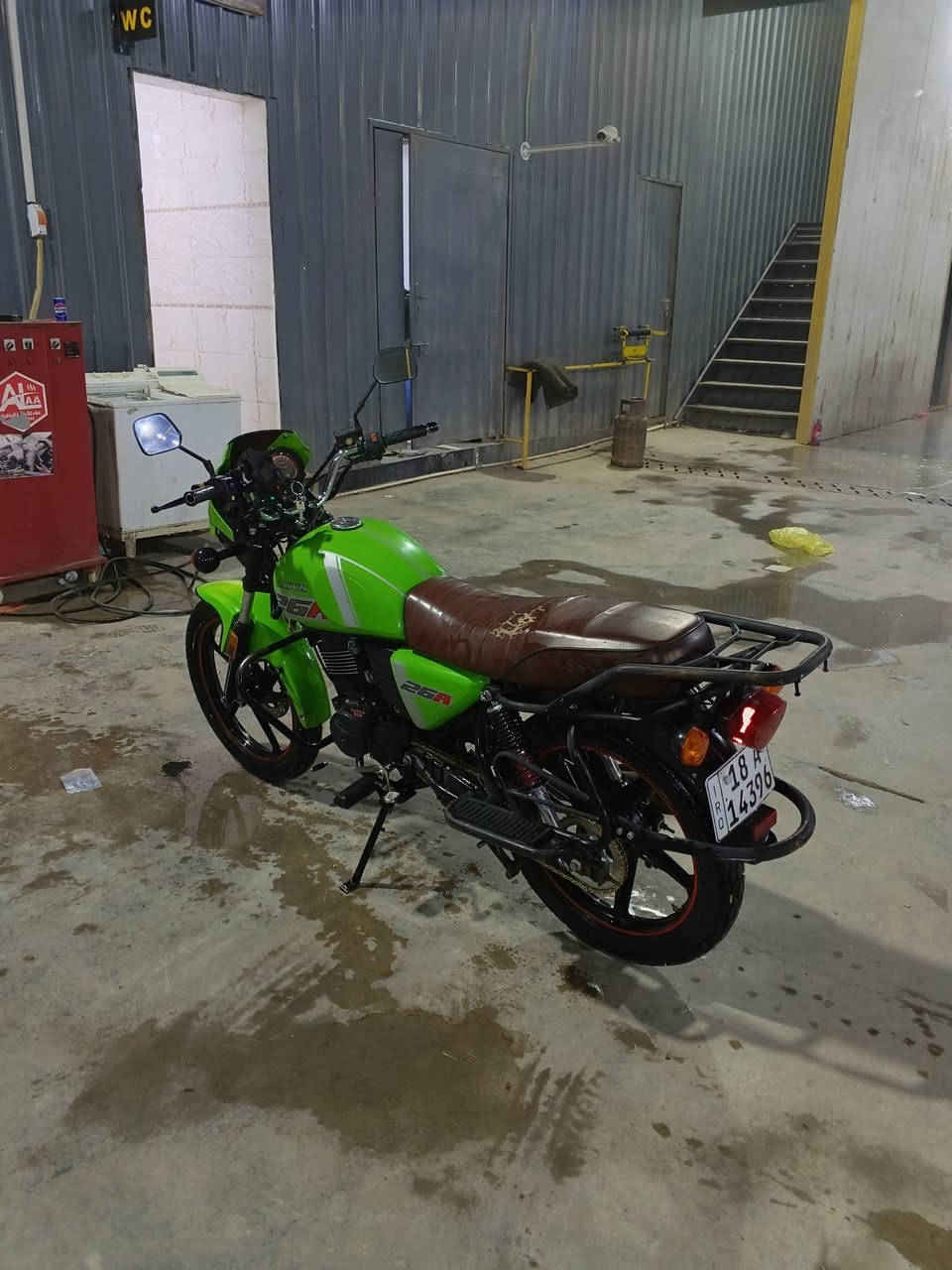 دايون تفاحي 2023 مثل مشوفون نضافته مكينه 150
السعر ملونين و150 رقم بابل 
مجاله شي بسيط 
المو شراي لا يكسر بل سعر 
+964 783 434 5283
