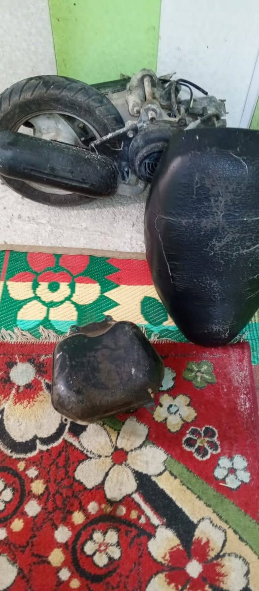 مكينه شرط الشغل وياها جنطه اوتانكي اوضفيره مال دراجه بطه السعر 100 اوبيهن مجال مكاني اطويريج ***********
