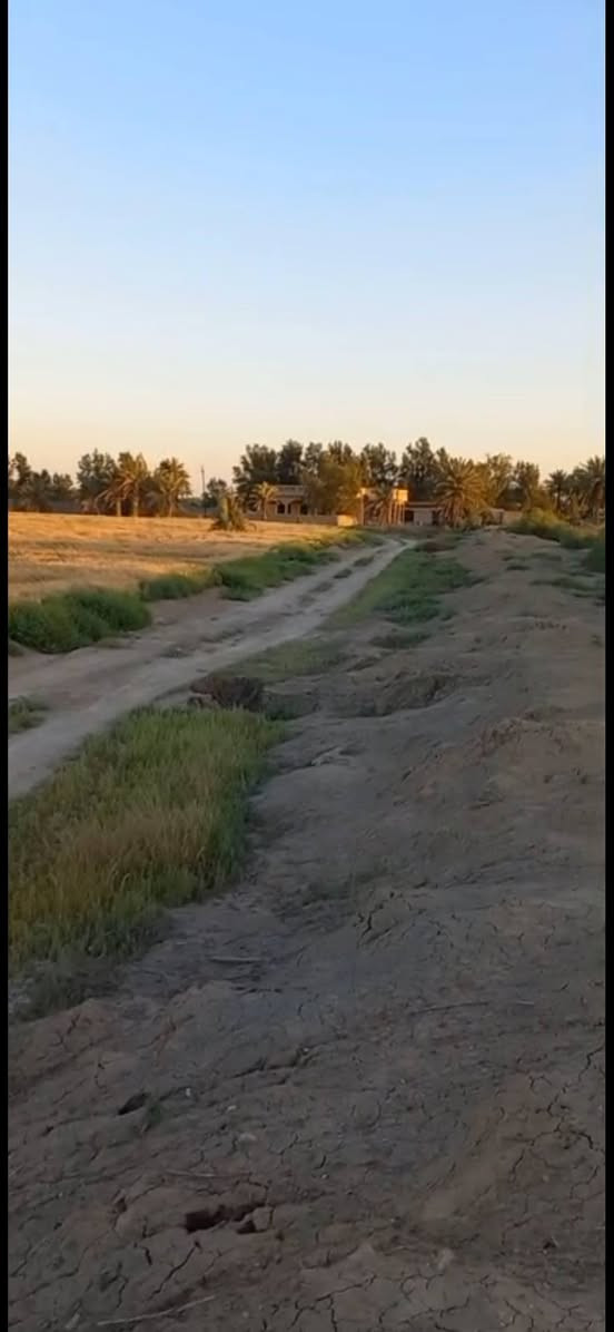 اخوان ١٣ دونم بالمأمونية تخبل والله بالبداية كلش مستعجل على بيعتهن مال عمي ومحتاج يريد يبيعهن ب ٤١٦ مليون


**إذا كنت صاحب هذا الإعلان وتريد حذفه لأي سبب، رجاءا أرسل رسالة إلى الدعم الفني**