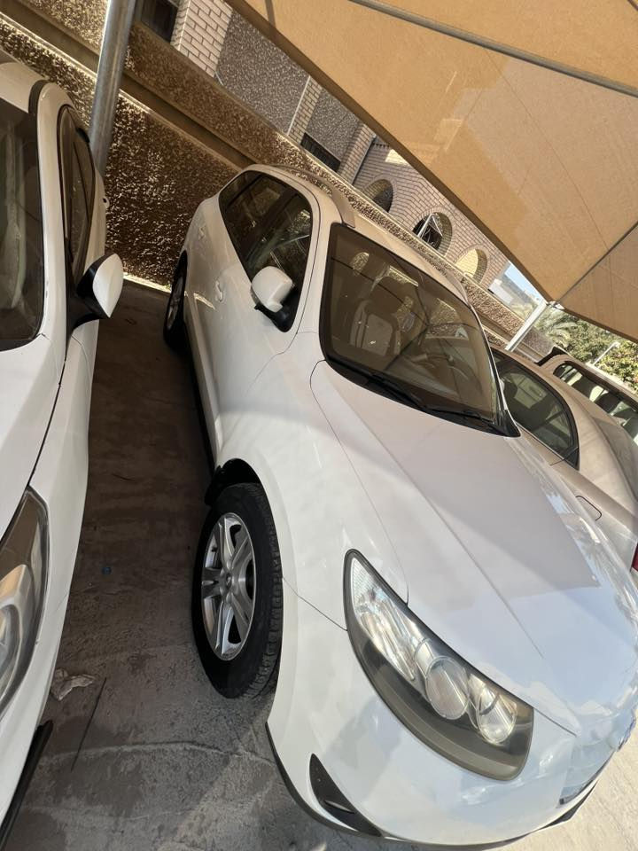 السلام عليكم سنتافيا 2012 خليجي شركه العامه رقم بغداد انكليزي سنويه ل 29 جاهزه ومكفوله كير محرك كهربائيات صبغ بارد كلها مكفوله حتى الدعاميات بدون صبغ  

سته سلندر 3500 
7 راكب
 3 قطع تبريد
 فور ويل 
غرفتها جدا نظيفه 
تبريد تدفئه كهربائيات كلشي بيها شغال وبلادي 
يحتاجلها فقط اذان شويه تعبانه وحده فقط جهه الصدر 

مكان المنصور  بيع فقط بدون مراوس 
سعر 160 
***********
