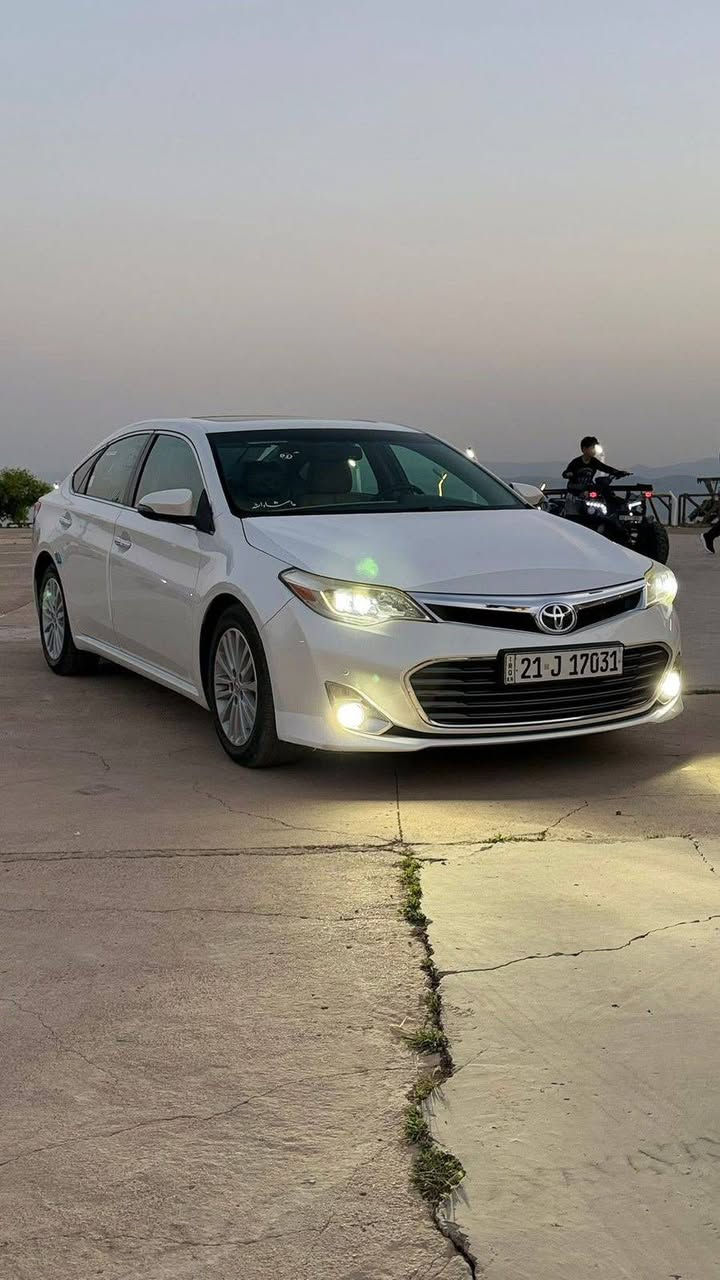 السلام عليكم ورحمة الله وبركاته
‏‎       ——— لـلـبـيع او مراوس  ———

تويوتا افلون     —   Toyota Avalon  

وارد      —   خليجي

‏‎الموديل           — 2013  

حجم المكينه   — V6/3500

‏‎اللون               — ابيض

‏‎المسافه المقطوعه — 150 الف 
السياره مكفوله كفاله عامه من صبغ من بارد 
ـ كراسي تدفئه وكهرباء 
‏‎المواصفات
‏‎- بصمة تشغيل 
- بصمة ابواب 
‏‎- ترحيب عند الاقتراب 
- ليد نهاري 
- فتحة سلايد 
-تشغيل عن بعد 
- رادار امامي - جانبي - خلفي 
‏‎- شاشه كبيره تدعم نظام الأبل كار باي ونظام الاندرويد 
‏‎- ستيرن بحركه كهربائيه 
- تبريد قطعتين
- تبريد منفصل 
- لايتات 3 عدسات 
- 3 وضعات قياده 
‏‎- تحكم ستيرن جهتين 
- كشنات جلد 
- شفتات ستيرن 
- كرسي السائق والراكب بحركه كهربائيه 
- كرسي السائق خزن ميموري 
- كشنات تدفئه 
- أشاره بالمرايه 
‏‎- تحديد سرعه 
‏‎- مانع انزلاق 
‏‎- ليد نهاري
- كامره خلفيه دواره 

‏‎رقم السياره    — السليمانية 

‏‎موقع  السياره — صلاح الدين قضاء بلد 

((((هزه براد رقم سنويه كولها اصدار جديد)))  

‏‎للأستفسار.     — ***********—***********
