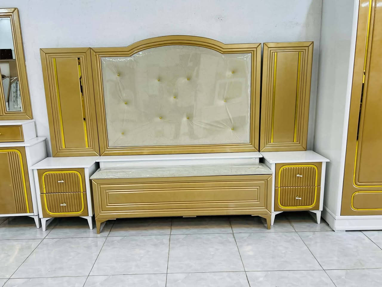 غرفه جديد تفصال عراقي 🇮🇶
تصميم تركي  صبغ حراري

داخل وخارج صاج

ضهر جرجوبه ضمان بيه الغرفه 

سعر مليونين و250

نقل وشد داخل بغداد مجاني محافضات بكروه


**إذا كنت صاحب هذا الإعلان وتريد حذفه لأي سبب، رجاءا أرسل رسالة إلى الدعم الفني**