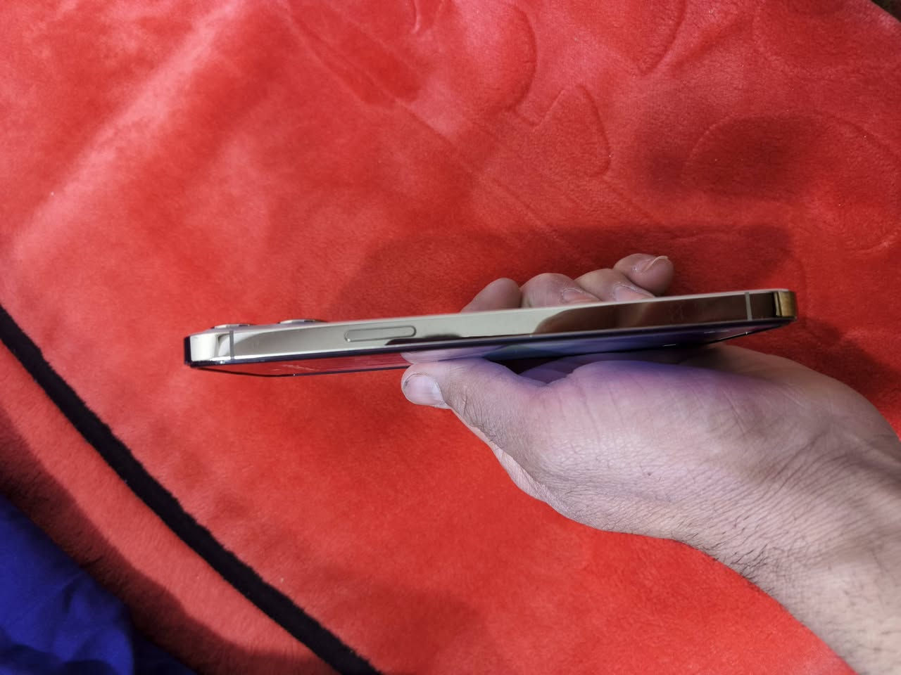 ايفون 12 برو ماكس مبدل شاشه اصليه وبطاريه سعر 350
بغداد مدينه الصدر***********
