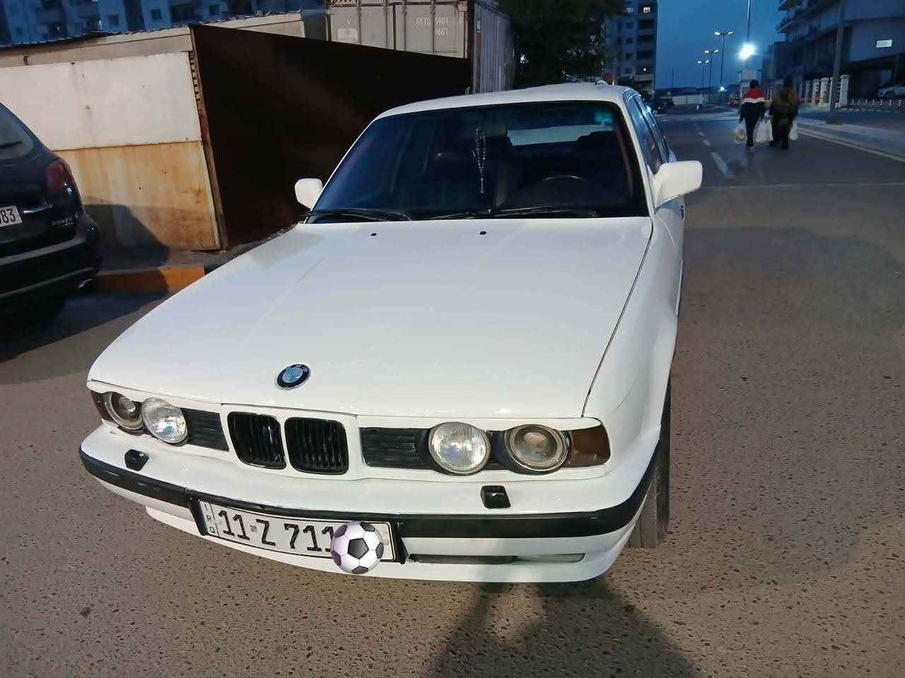 سلام عليكم بي ام 525 مديل 89  رقم بغداد بسمي سياره كامله من كلشي نقص بس تبريد  مصبوغه حزام جماليه كير اتو محرك مفتوح السعر 55  مكاني بغداد الشعب موبايل ‏‪***********‬‏
